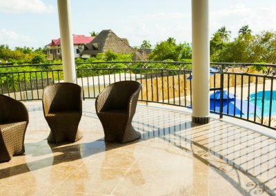 Sea Crest Hotel Deluxe Double Room Varandah2